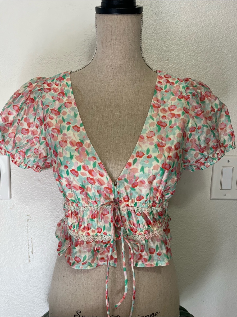 All in Favor Floral Tie-Front Puff Sleeve Crop Top - Pink, Green